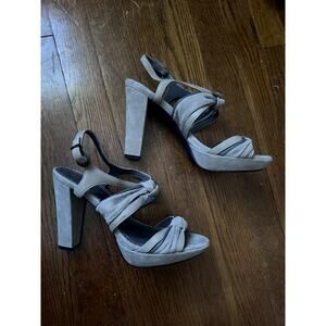 Miss Albright Daphne Double Knot Size 38 Gray Suede Heels